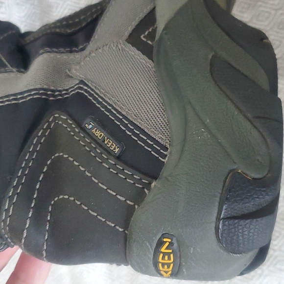 KEEN Fall Winter Boot W10 Charcoal - Picture 9 of 14